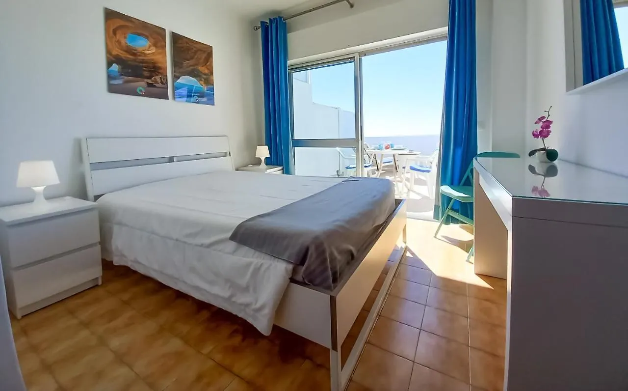 Mira Atlântico 13- Terraço Com Vista Mar e Cidade, Wifi, 80mt Praia Quarteira