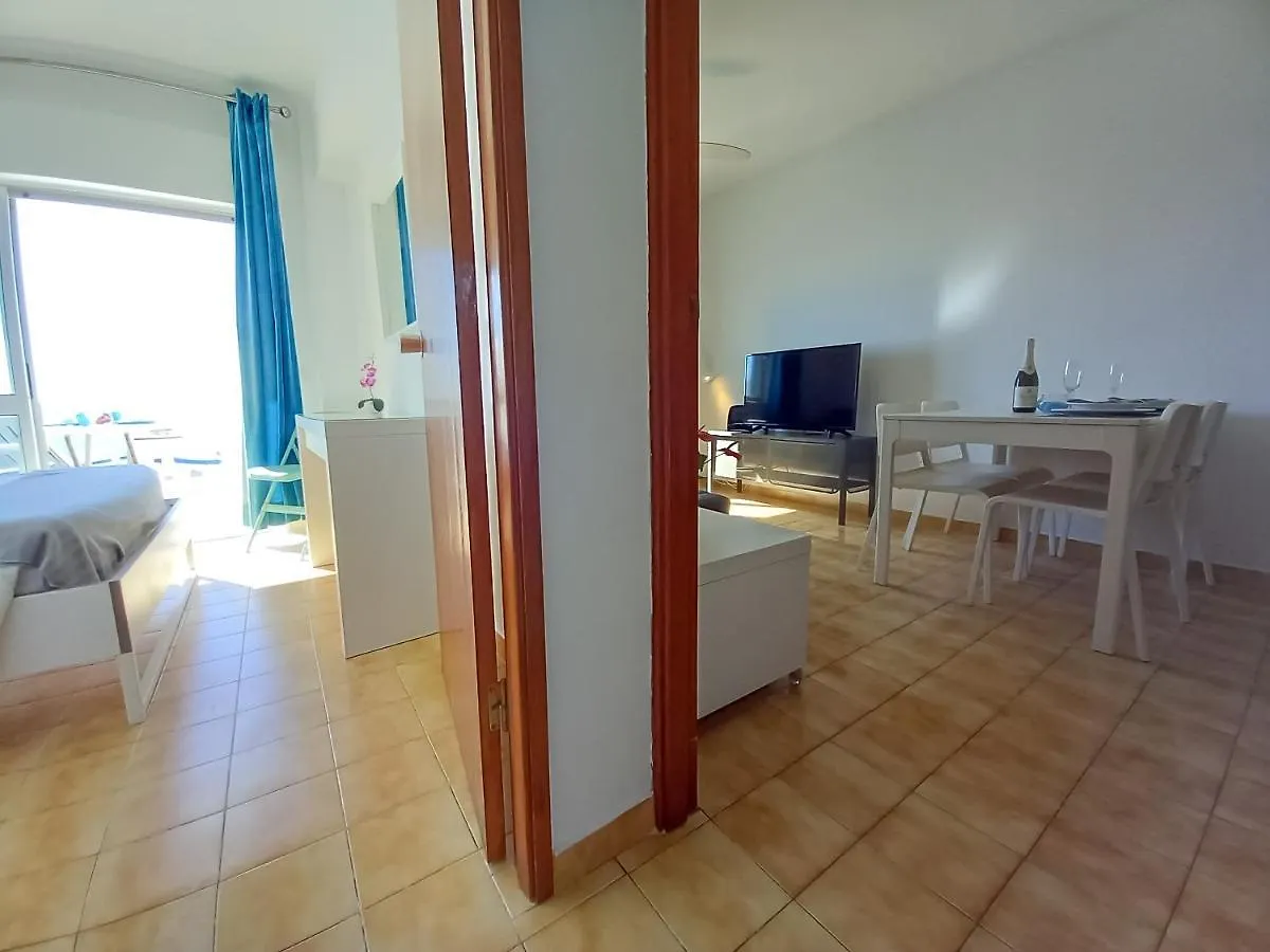 Apartamento Mira Atlântico 13- Terraço Com Vista Mar e Cidade, Wifi, 80mt Praia Quarteira